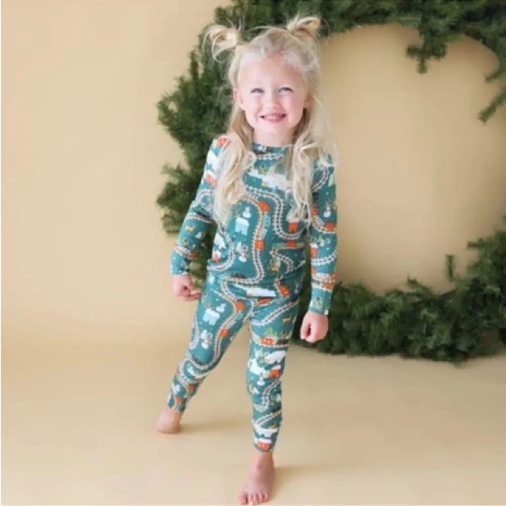 Posh Peanut Bamboo Wyatt Snowman Holiday Train Pajamas, Size 12-18m
